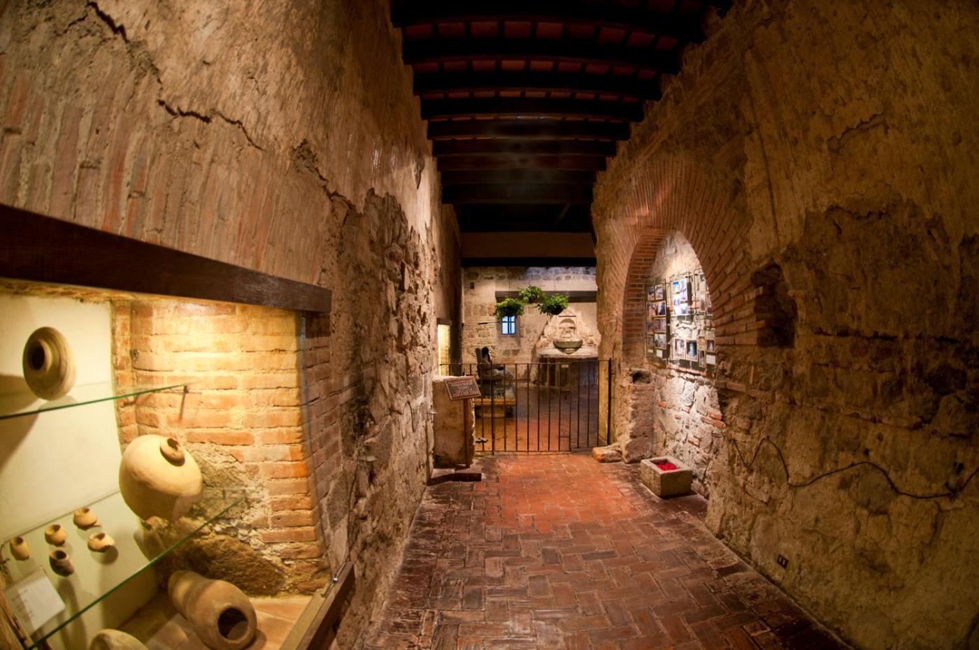 Hotel Museo Spa Casa Santo Domingo Antigua Eksteriør billede The narrowest street in the world